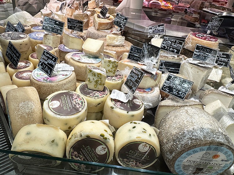 イータリー・ローマの外観